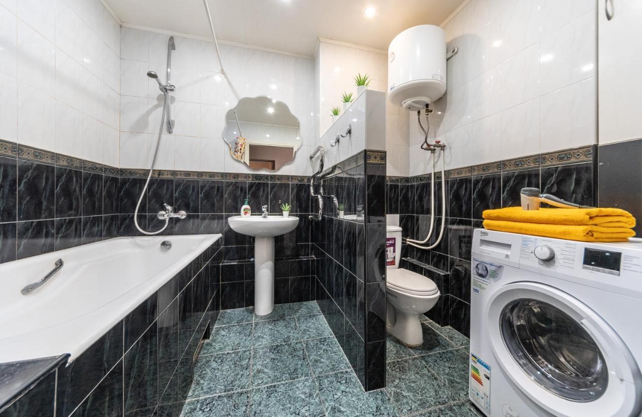 Ferienwohnung Уютная Квартира Для Семьи На Оболони Kiew Exterior foto