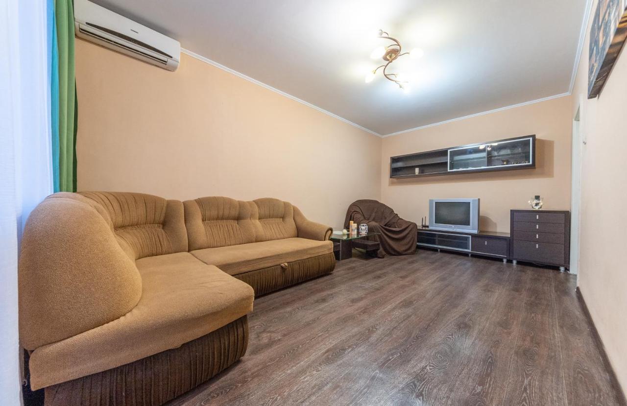Ferienwohnung Уютная Квартира Для Семьи На Оболони Kiew Exterior foto